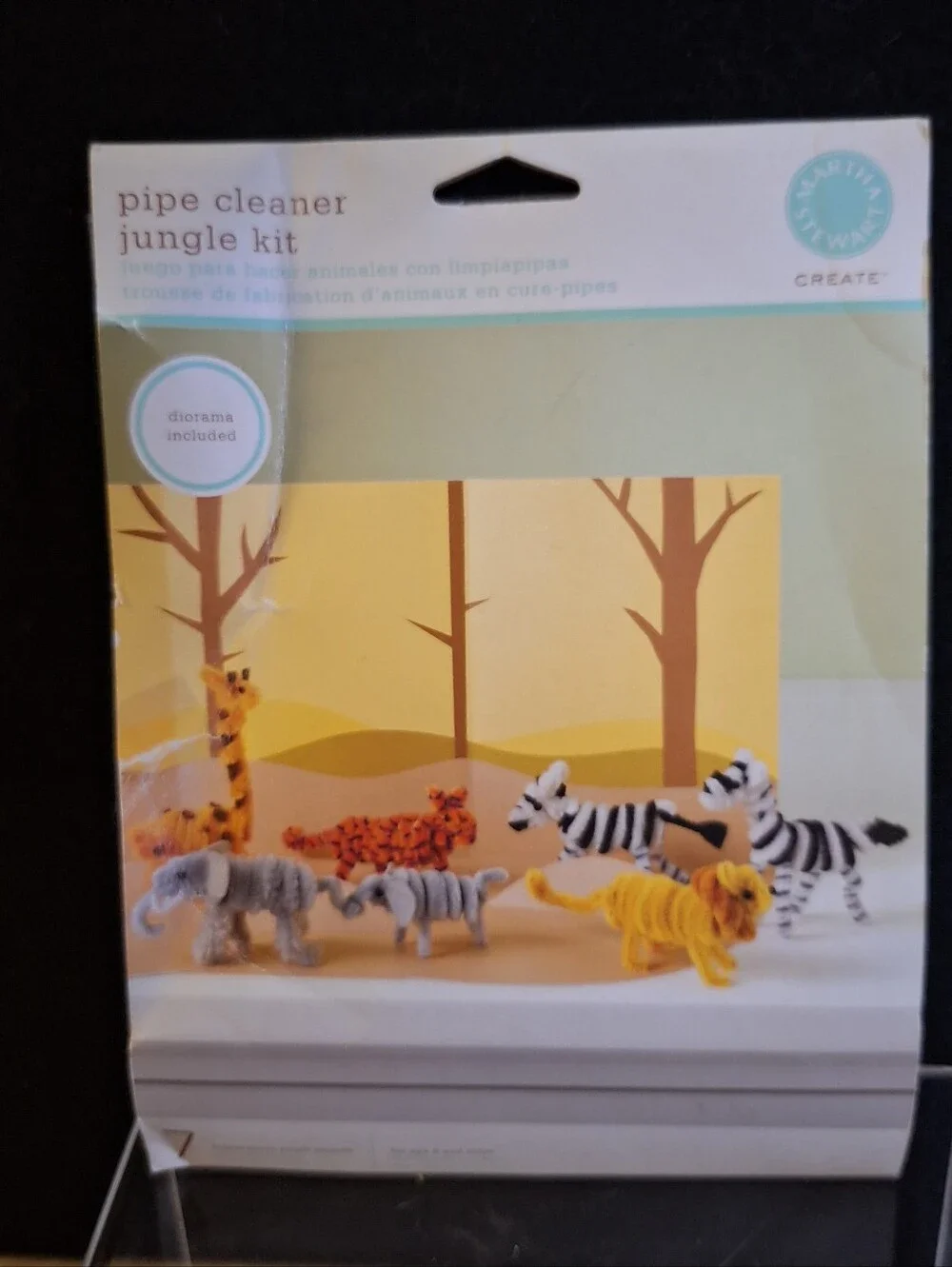 Martha Stewart Create Pipe Cleaner Jungle Kit With Diorama 7 Animals Zebra Lion